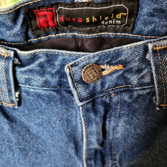 Riggs Wrangler Durashield Denim Insulated Sz. 33x32 Blue Jeans - Picture 3 of 14
